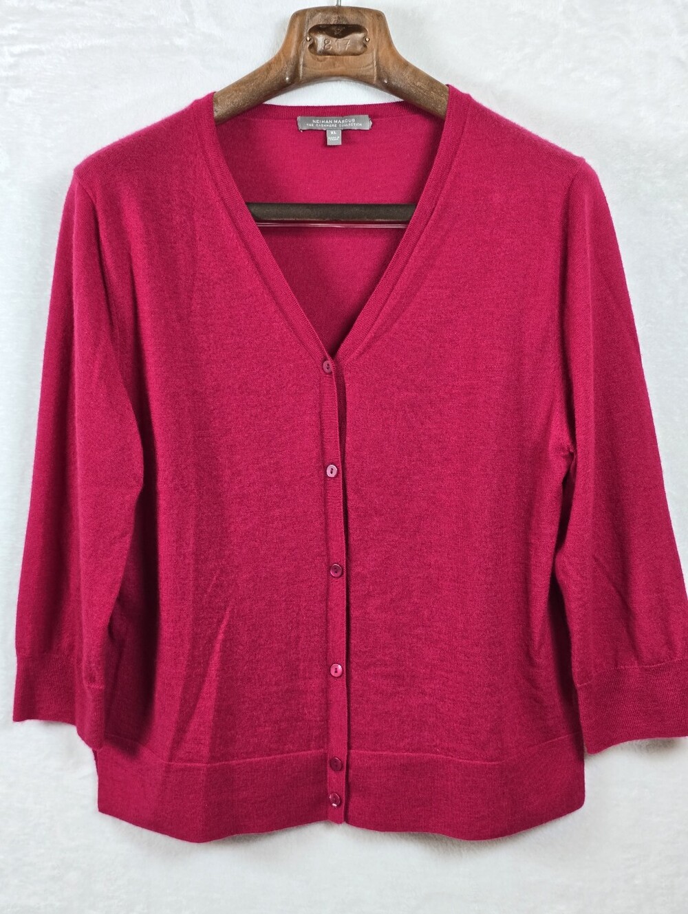 Neiman Marcus Cashmere Collection V-Neck Cardigan 3/4 Sleeves Raspberry Sz. XL